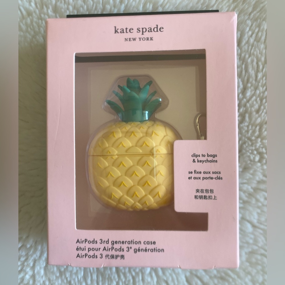 AirPods Case 3rd Gen Pineapple Clip Case